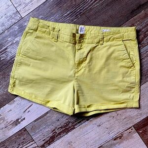 GAP Yellow Bermuda Shorts Casual Cotton Blend